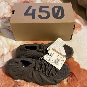 NWT . I bought them for my son and he didn't like them . My loss , your gain .